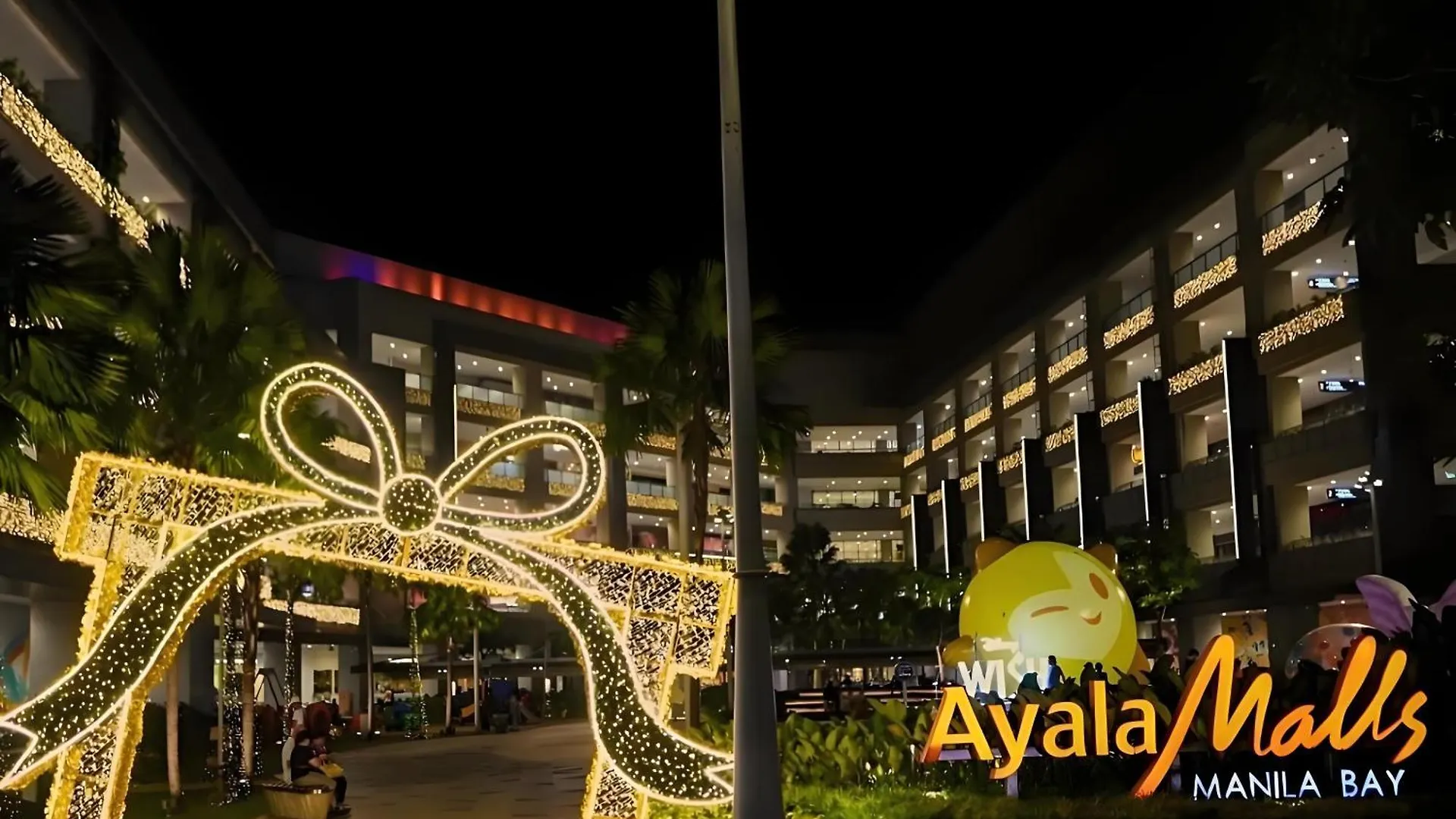 175 Sqm Luxurious Modern 3 Bedrooms Facing Manila Bay Sunset, Airports, Okada, Solaire, Moa Apartment
