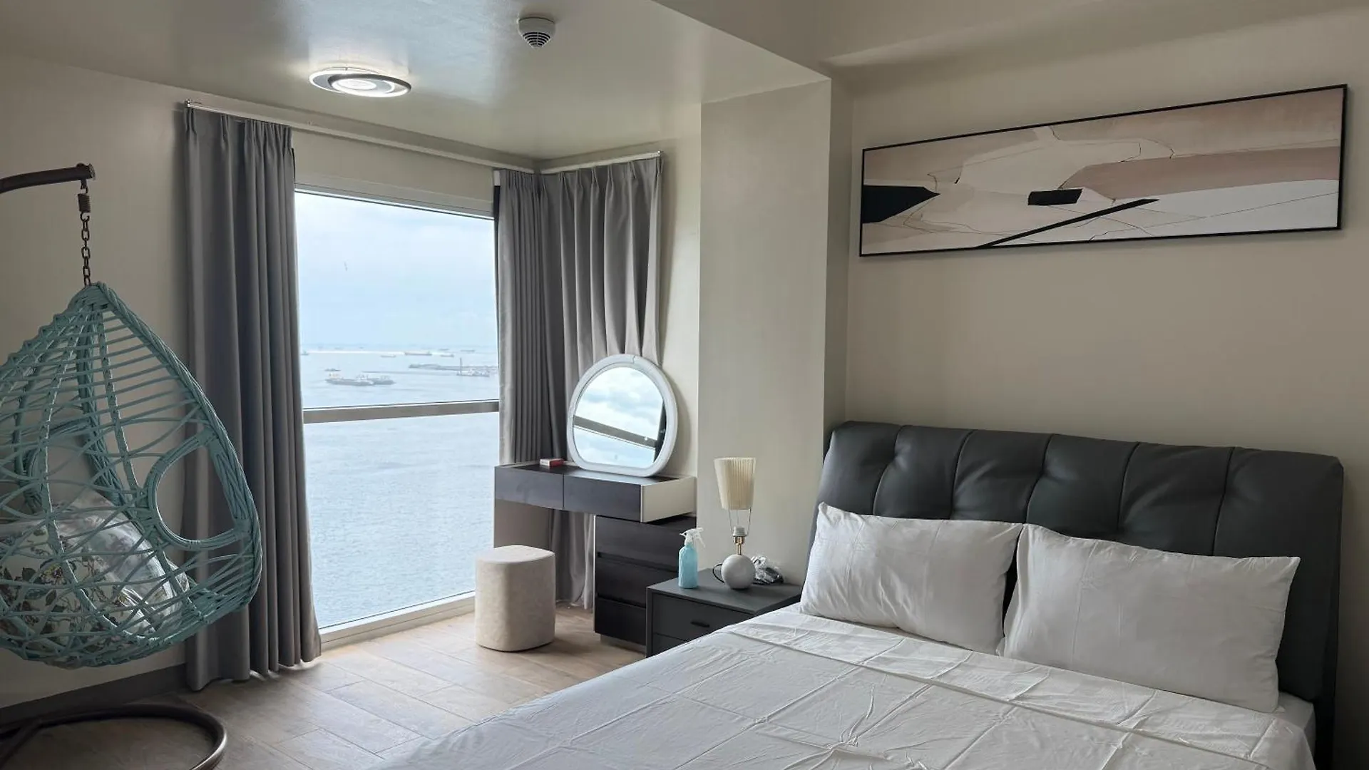 Apartment 175 Sqm Luxurious Modern 3 Bedrooms Facing Manila Bay Sunset, Airports, Okada, Solaire, Moa