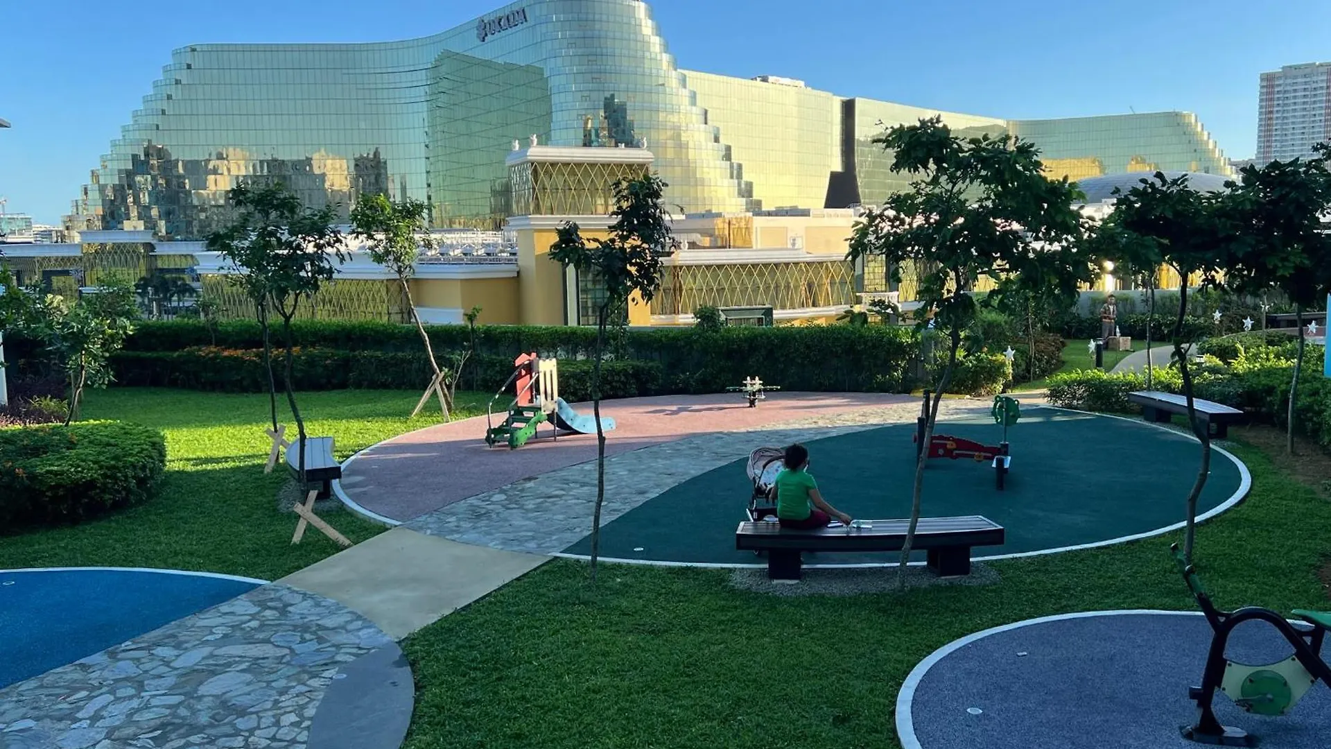175 Sqm Luxurious Modern 3 Bedrooms Facing Manila Bay Sunset, Airports, Okada, Solaire, Moa